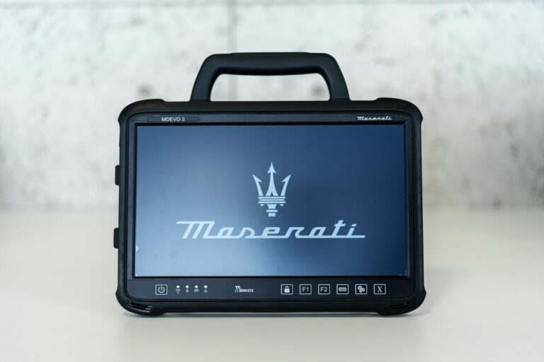 Maserati純正診断機