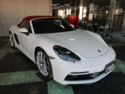 在庫車　白いポルシェボクスター
